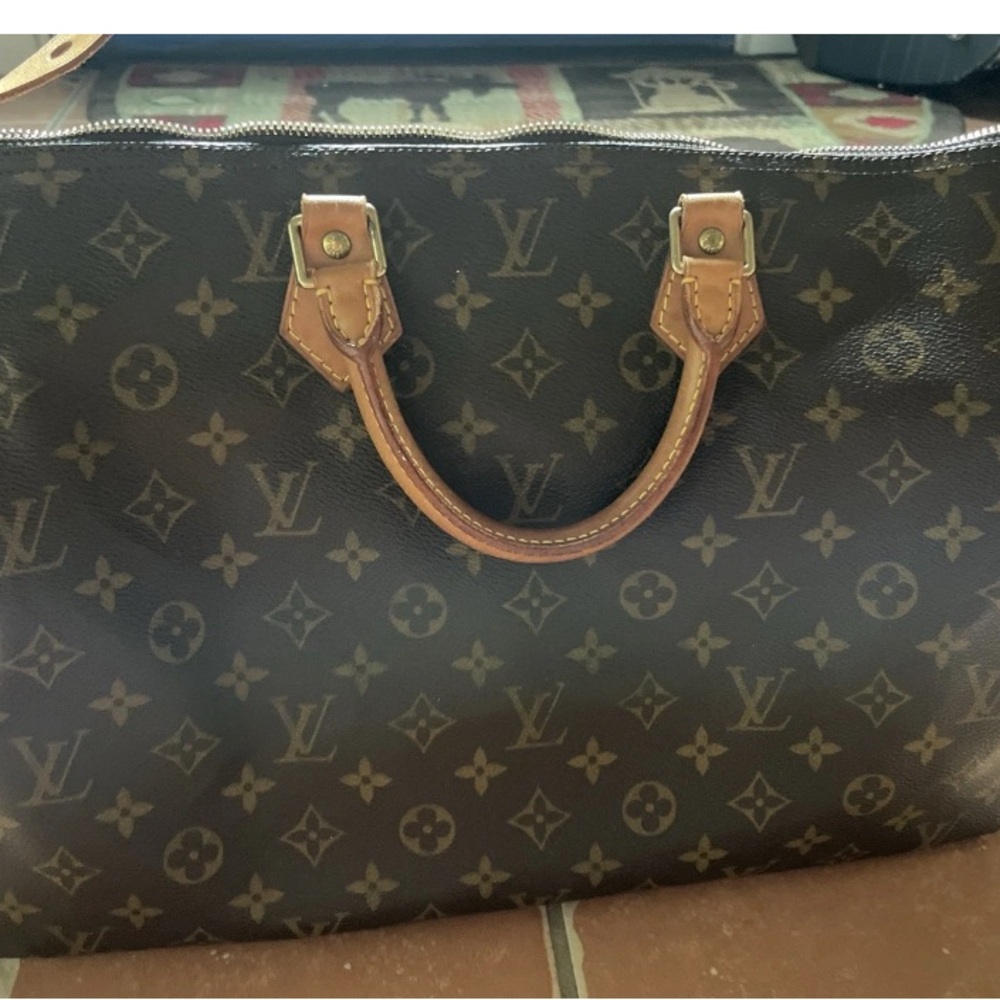 Louis Vuitton speedy 40